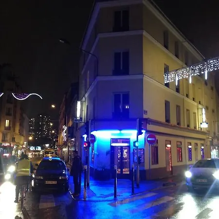 Le Diplomate Hotel *