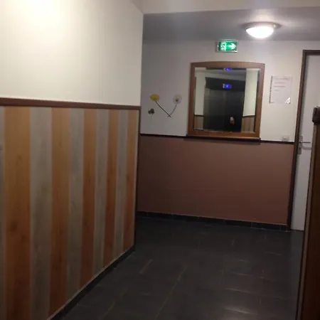 Szálloda Le Diplomate Le Kremlin-Bicêtre