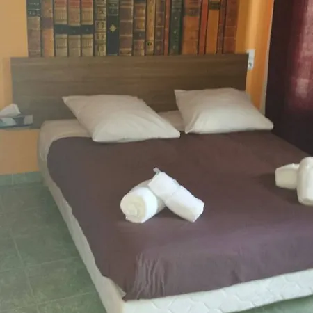 Le Diplomate Le Kremlin-Bicêtre